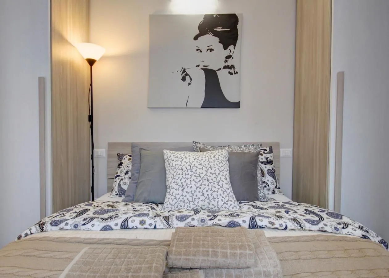 Milanrentals - Tiffany Apartment