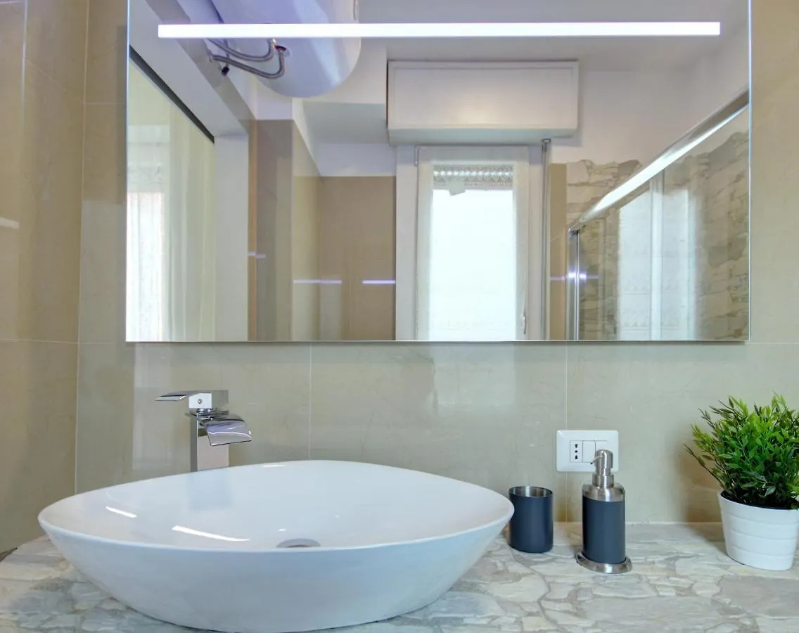 Milanrentals - Tiffany Apartment